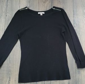 Black 3 quarter sleeve sweater